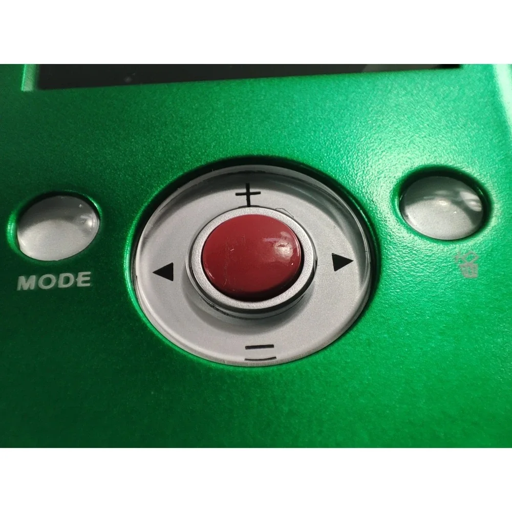 Sylvania DV-2100 Digital Video Camera Green 2-in-1 Still & Video Camcorder W Box